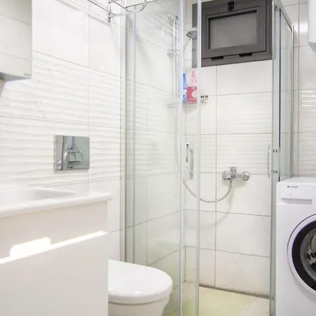 Appartement Flat With Shared Pool Close To The Beach In