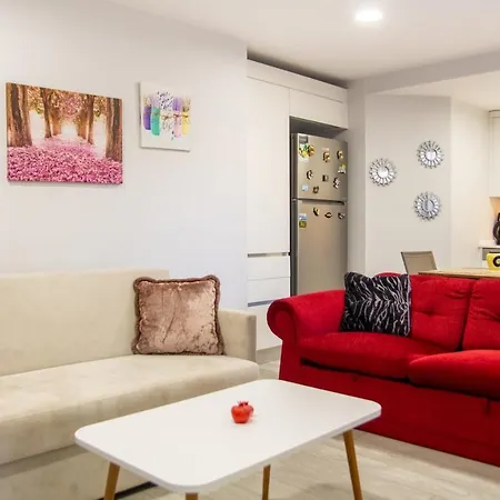 Flat With Shared Pool Close To The Beach In Cesme